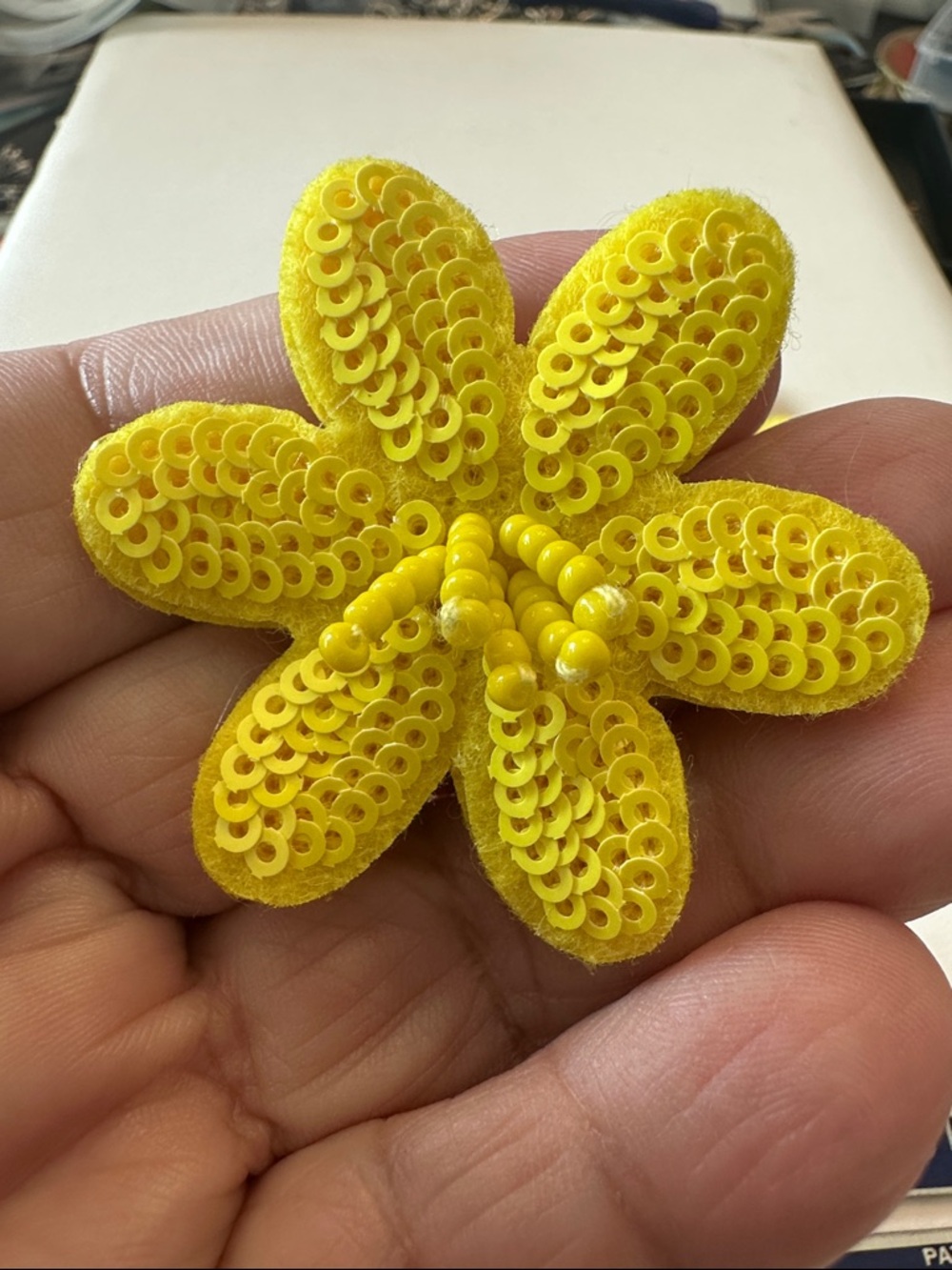 🧡Yellow Sequin Flower Earrings🧡